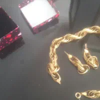 سرویس طلای کاملا تازه و النگو