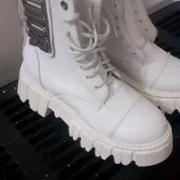 بوت دخترانه