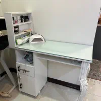 میز ناخنکاری