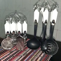 ست کفگیر و ملاقه و ابزار و چاقو کاملا نو|ظروف پخت‌وپز|قم, چهل درخت‎|دیوار