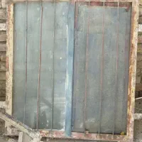 پنجره و درب آهنی با یک تیکه تیرآهن