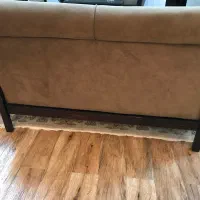 مبل راحتی ۷نفره و ویترین درحد نو
