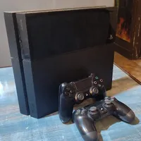 کنسول PS4 کپی خور به همراه دو دسته