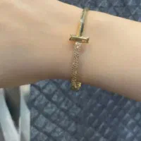 دستبند.