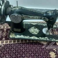 جرخ خیاطی قدیمی