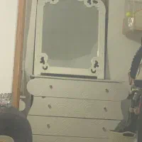 کمد دراور با اینه