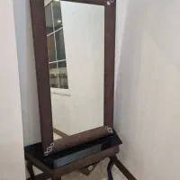 اینه|آینه|رشت, فلسطین|دیوار