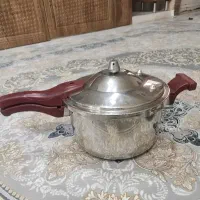 زودپز و بشقاب و....