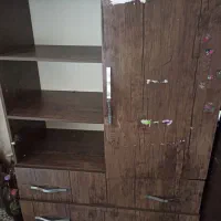 دو عدد کمد یک کمد ام دی اف ویک کمد ملامیل میباشد