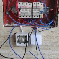 روشنایی وبرق کاری ساختمان