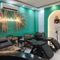 فروش تخت و ترولی و صندلی گردون و میز ناخن و کانتر