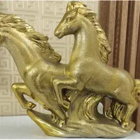 اسب طلایی