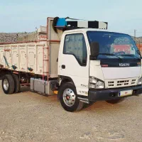 خاور ایسوزو