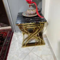 جلو مبلی فلزی با شیشه طلایی|مبلمان خانگی و میز عسلی|ملایر, |دیوار