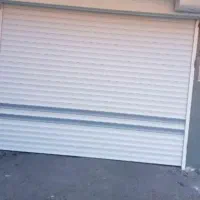 مغازه بر خیابان حوالی گجیل