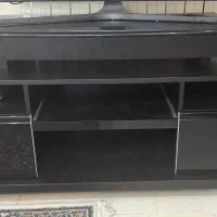 میز تلویزیون در حد نو