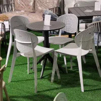 صندلی|صندلی و نیمکت|بندر انزلی, گیلار|دیوار