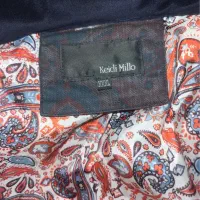 پوشاک ، کاپشن|لباس|ساری, |دیوار