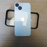 اپل iPhone 13 با حافظهٔ ۱۲۸ گیگابایت