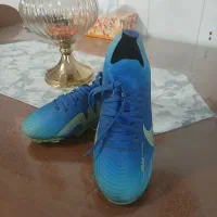 کفش ورزشی چمن سایز ۳۷