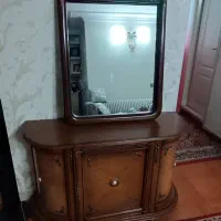 آینه و بوفه