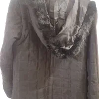 پالتو|لباس|کرج, حصارک پایین|دیوار