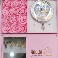 گردنبند و باکس مروارید عشق