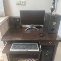 میز کامپیوتر