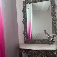 آینه و کنسول