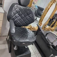 صندلی آرایشگاه و میز
