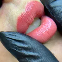 پذیرش رفع تیرگی لب