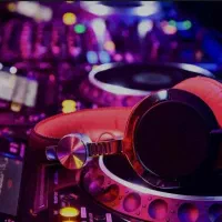 دی جی حرفه ای خانم و اقا باسیستم صوت و بندکامل