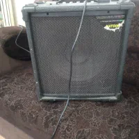 یک عدد میکروفن با اکو  .ابعادش ۵۰در ۶۰ میباشد