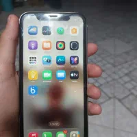آیفون 11 نرمال