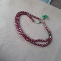 سه‌تسبیح‌خوشرنگ‌وخوشدست