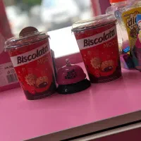 استخدام فروشنده در شکلات فروشی