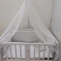 تخت بچه (گهواره ای)