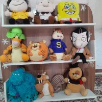 شلف دیواری و عروسک