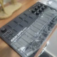میدی کنترلر حرفه‌ای AKAI MPK Mini MKIII در حد نو|پیانو، کیبورد، آکاردئون|تهران, نیروی هوایی (پیروزی)|دیوار
