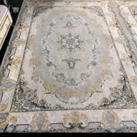 یک تخته فرش ۹ متری گل برجسته ۷۰۰ شانه