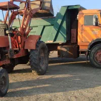 تراکتور بیل عقب