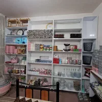 تعدای قفسه به فروش میرسد