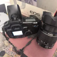 دوربین حرفه ای کنون DSLR همراه لنز جداگانه ی ۵۵-۱۸