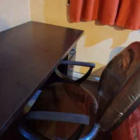 میز تحریر مشکی ام دی اف ۳کشوباصندلی کارمندی چرخدار