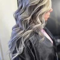 متخصص رنگ و لایت و کوتاهی تخصصی در کلاله|خدمات آرایشگری و زیبایی|کلاله, |دیوار