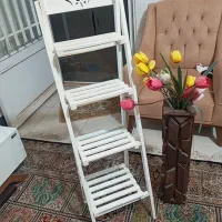 گلدان وجا گلی  به فروش می‌رود