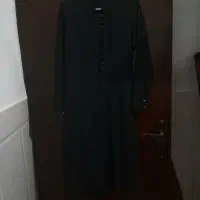 مانتو مشکی و مانتو جلو بسته