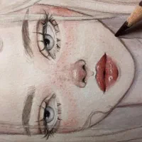 یه تعداد لوازم آرایشی دارم کسی هست بخواد