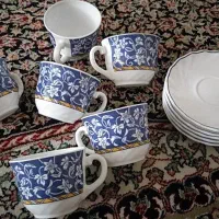 تعدادی ظروف