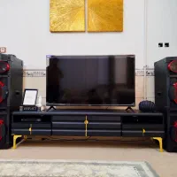 میز تی وی کاملا نو